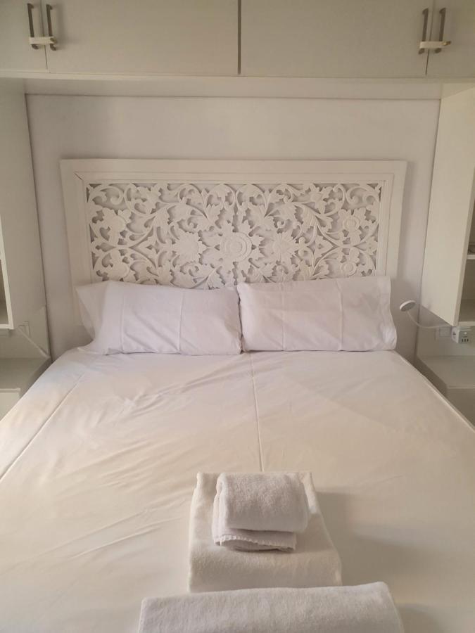 Beautiful Apartment With Terrace San Basilio Sevilla Exterior foto